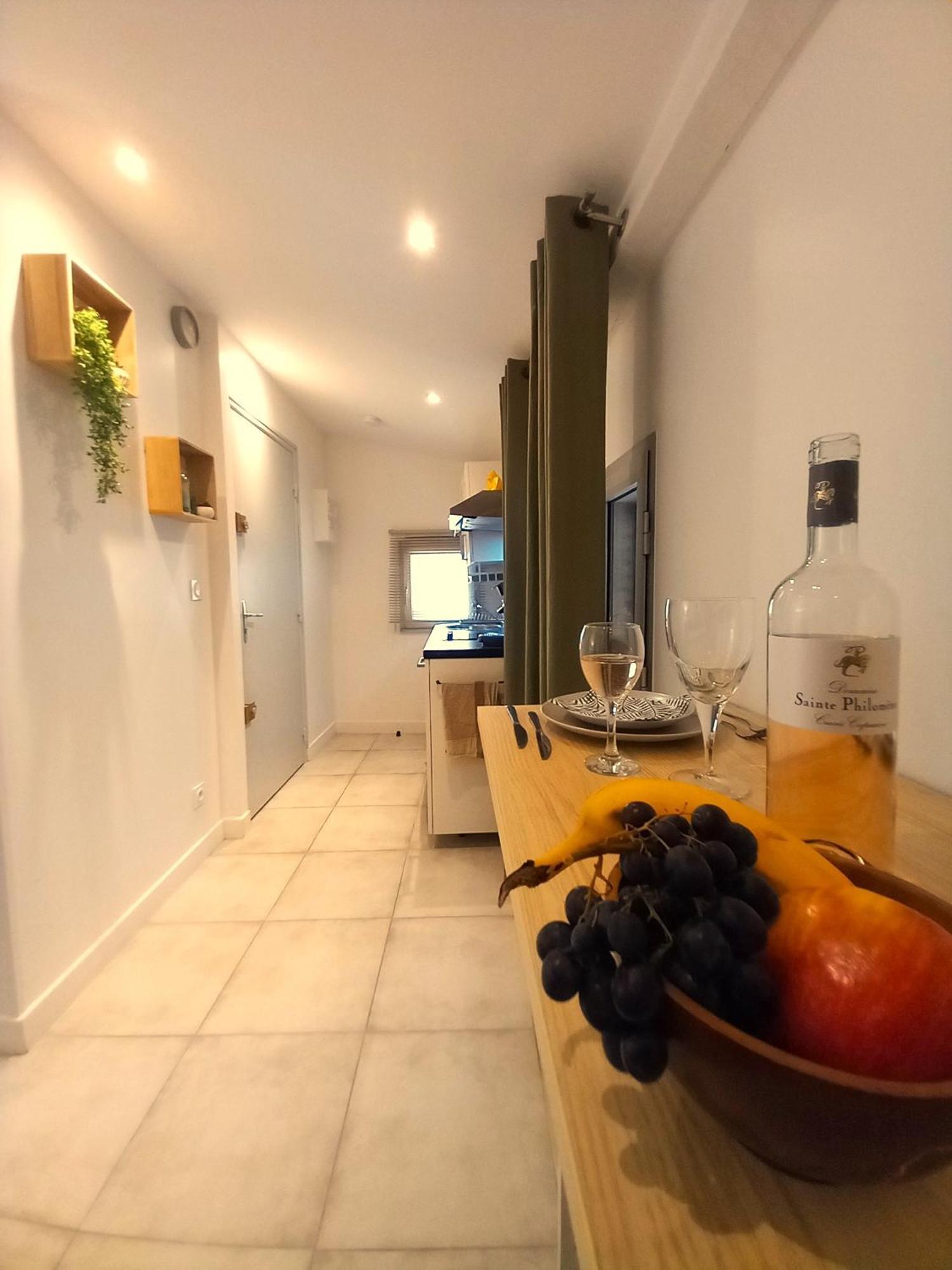 #3 Studio # Place Charmante Toulon Exterior foto